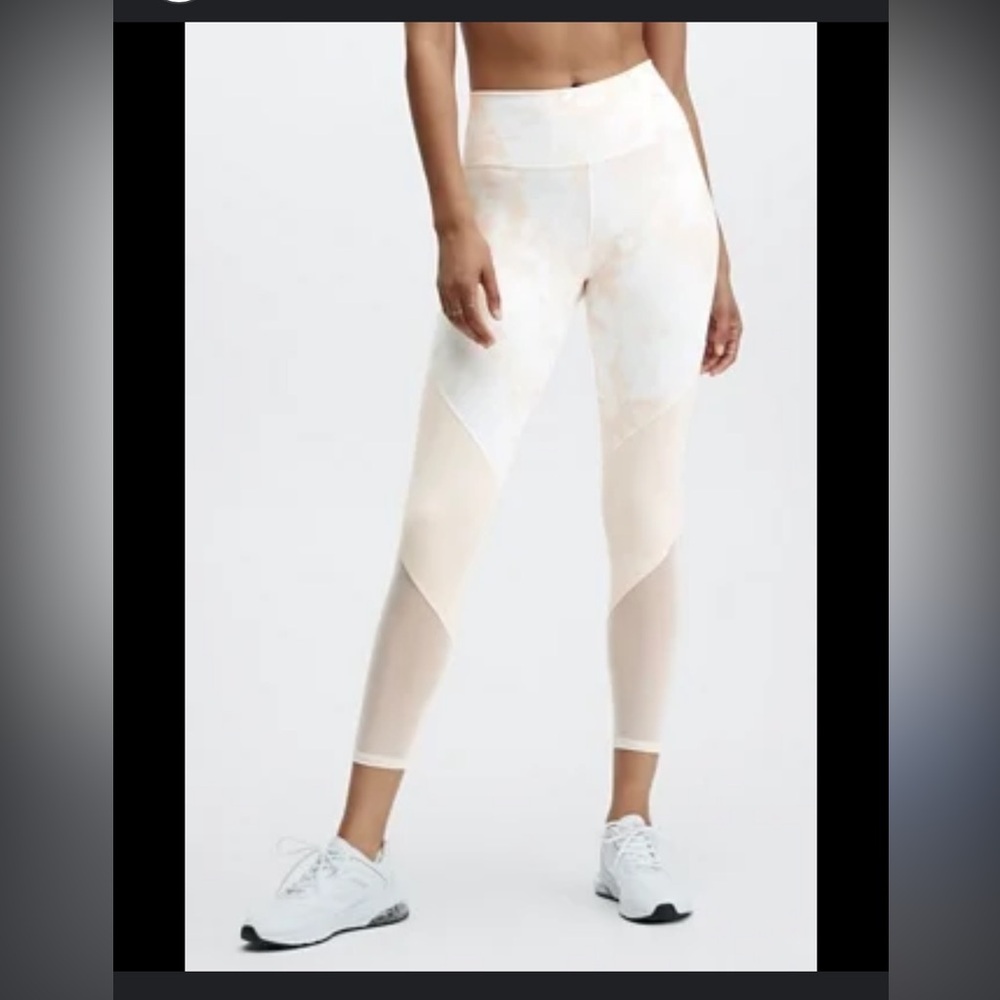 Fabletics Honey Milk Zoned-High Waist Leggings Size Large - Picture 1 of 11